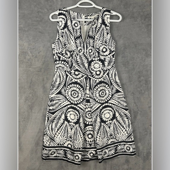 Banana Republic Black and White Patterned Midi Dress - Picture 3 of 6